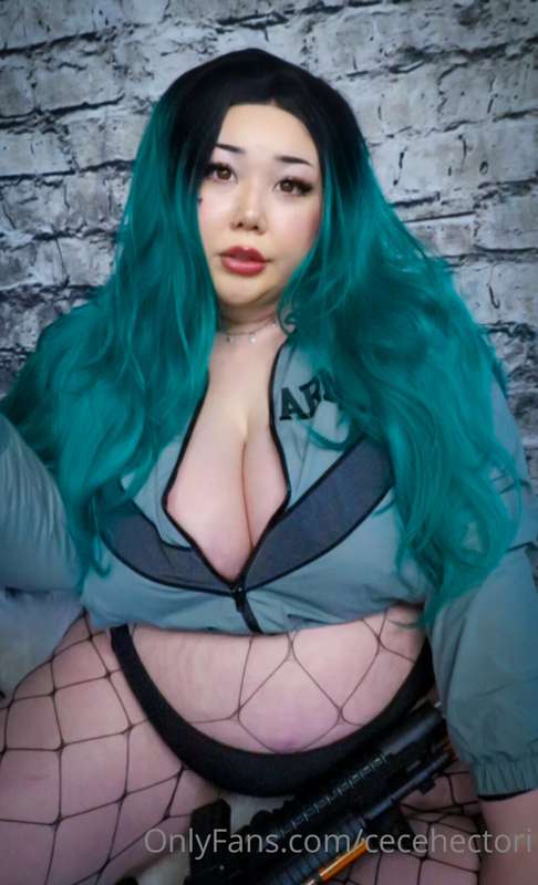 swipe to take my jacket off :)) 1