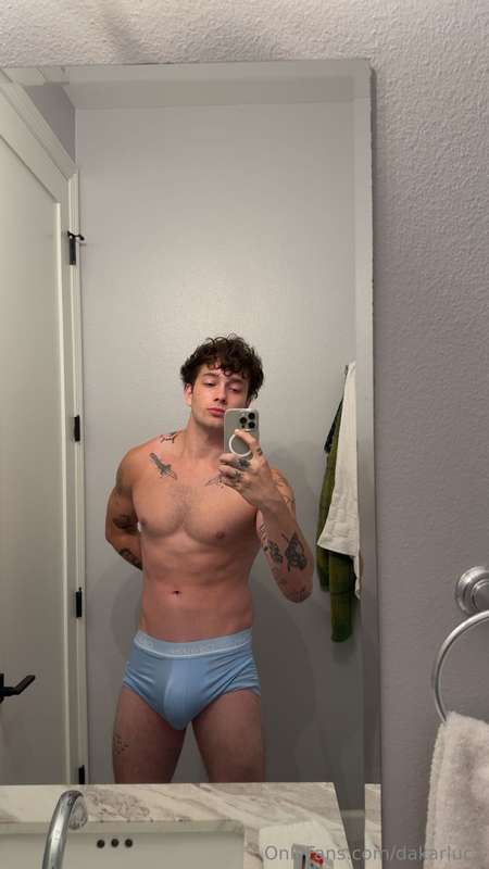 open for business 👅who’s hungry? 3