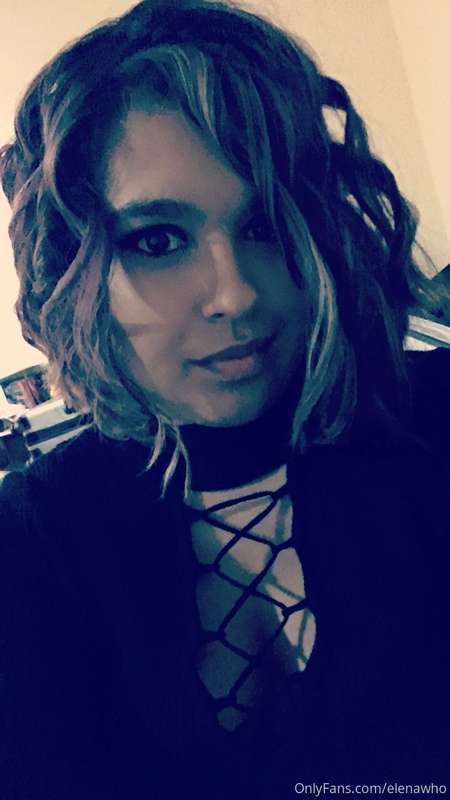Every girl needs a sexy black dress 2