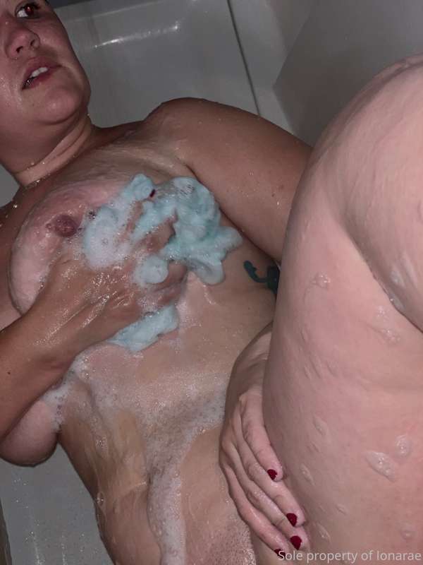 Good Morning 🧼 pass me the soap 10