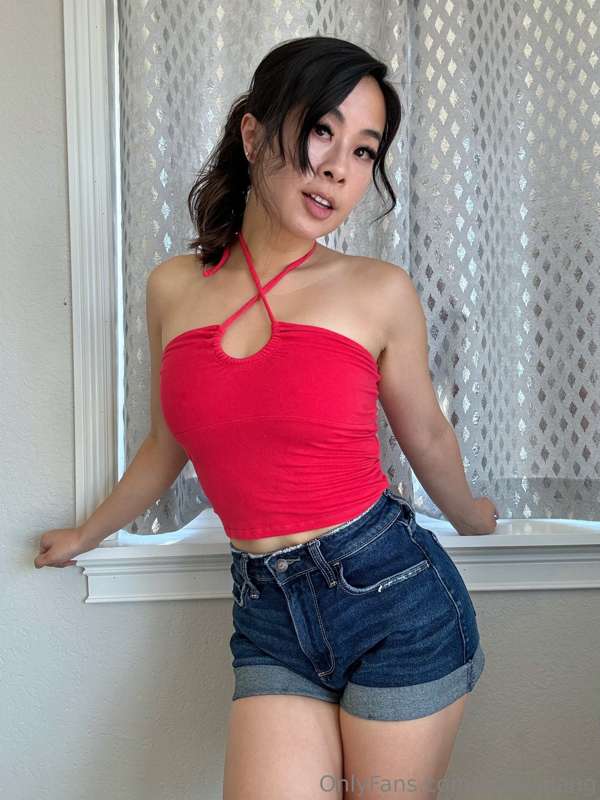perfect all-American bitch 🇺🇸