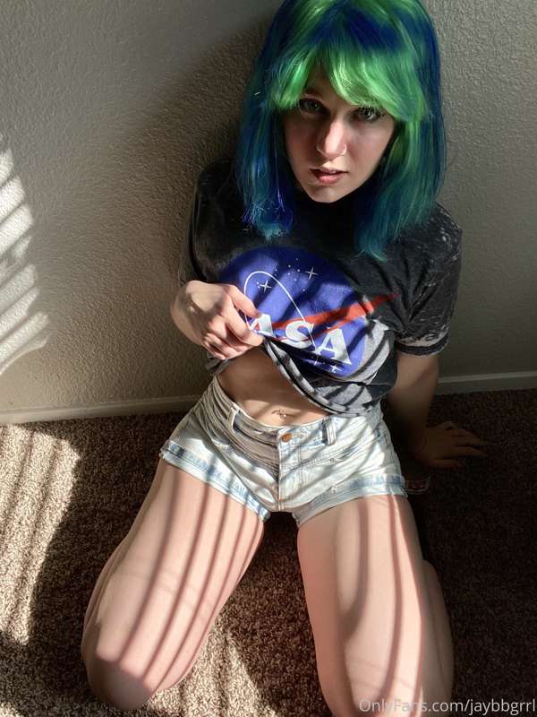 Earth-Chan uwu 4