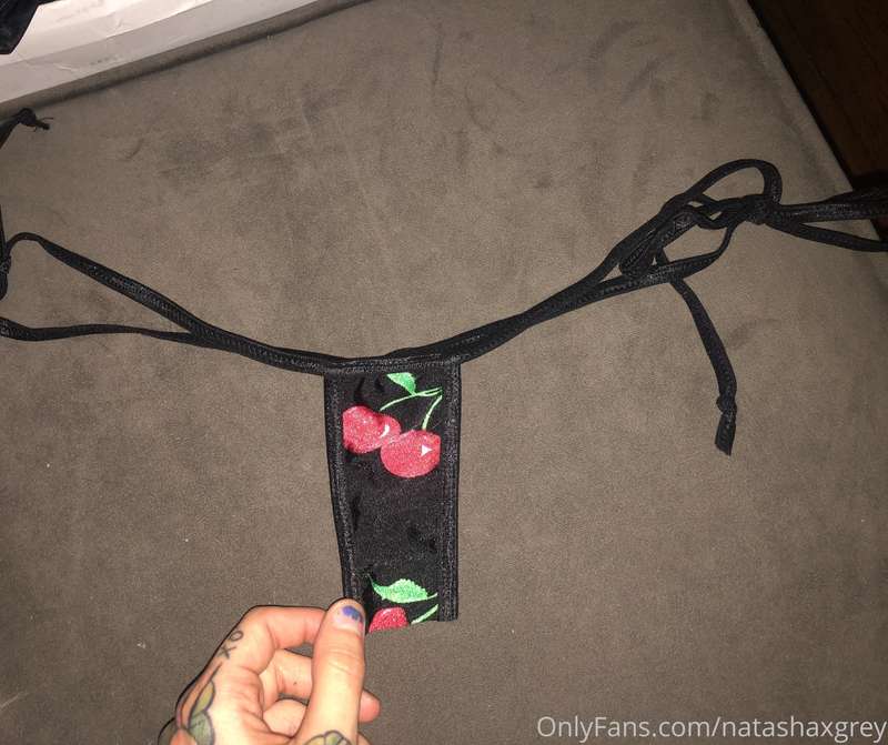 Here’s all of my panties for sale 😍 thongs, g strings, bikin.. 5