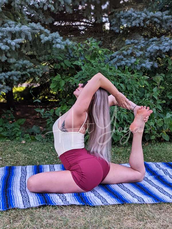 Can I be your YOGA teacher? 🥰