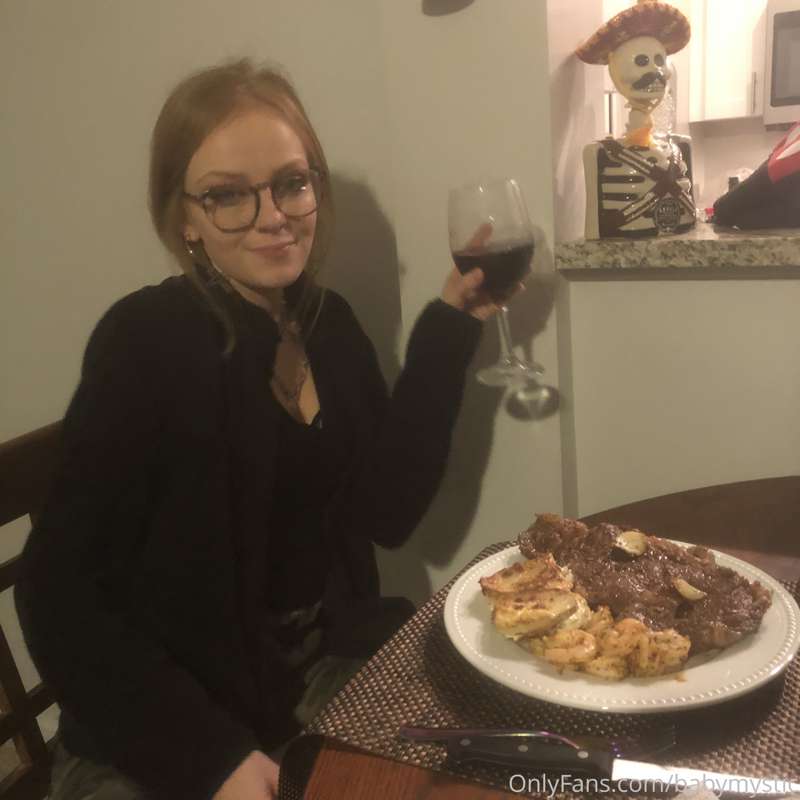 wine n dine? 🥩🍷