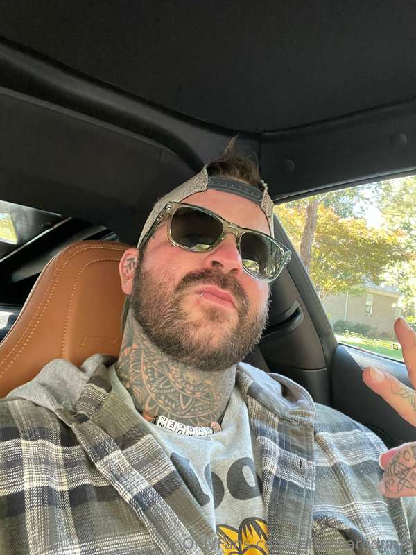 Flying to Tennessee for a hotel takeover!  It’s gonna be wil..