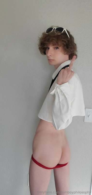 Your new boss is a femboy, now what?♡ 7
