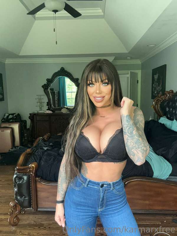 ＦＡＳＴＥＳＴ　ＦＡＮ$20 for $1,000 in content ‧₊ ᵎᵎ 🍒 ⋅ ˚✮(1 per pers..