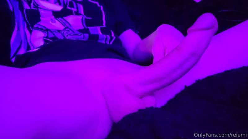 some lazy pp pics in bed cause i got a lil cold but im okay .. 6