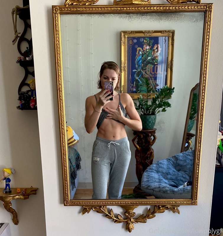ab progress and also boooooobs. what so you guys think of my.. 1