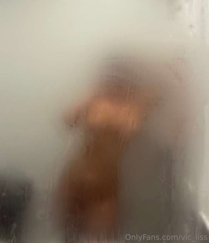I had a very steamy shower💦
