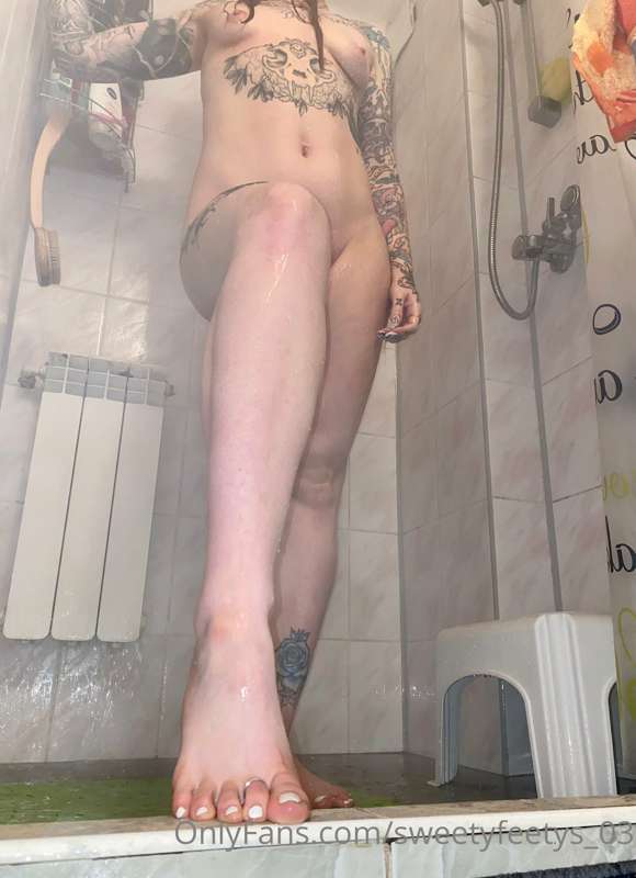 Hot and steamy showers are the best , especially with me 😈 16