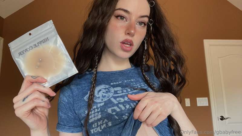 Trying on nipple piercing pasties 🧁🧁 full nudity