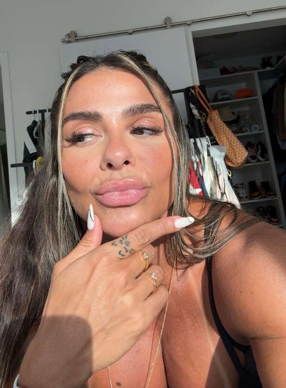 Just blocked 2,000 poor ass men who waste my time on OF… I o..