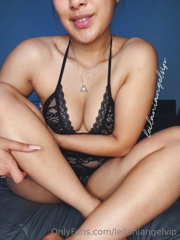 Have you ever been with a filipina like me before? 👀