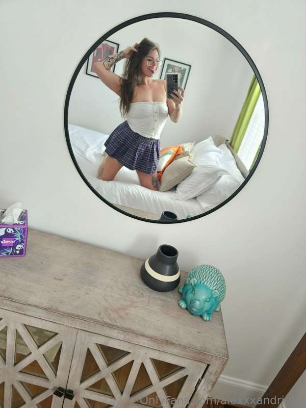 Alexxxandriaaa - Onlyfans - 13 Sep, 2023