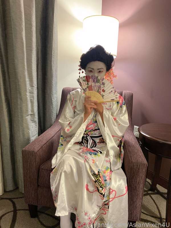 Asianvixen4U - Fansly - 21 Apr, 2022