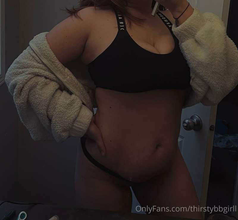 🤒🥵 this momma loves the attention 😈 1