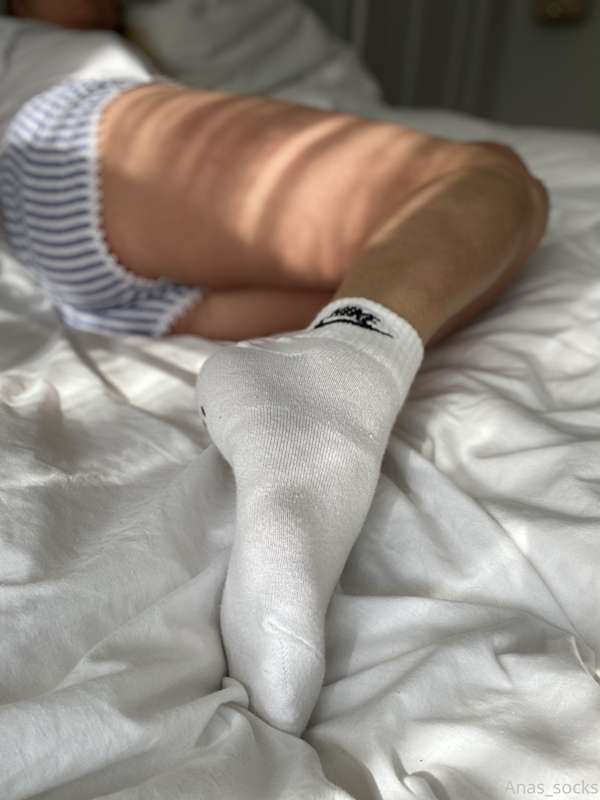 I woke up like this!😉🥵💋 
Happy Sunday! 4