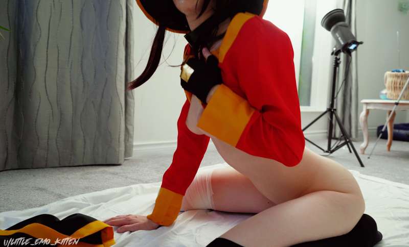 Little_Emo_Kitten - Fansly - 01 Jul, 2022 2