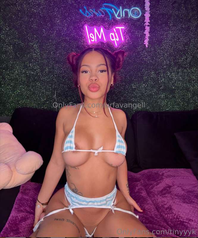 FREE FOR LIFE TODAY ONLY!!!exotic 4’9 petite slut @urfavange.. 1