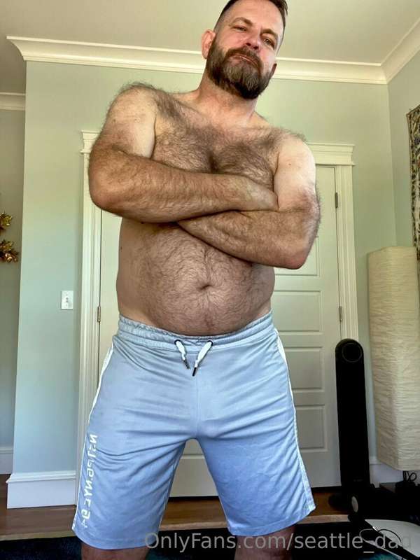 Just hagin out shirtless trying to beat the heat today.