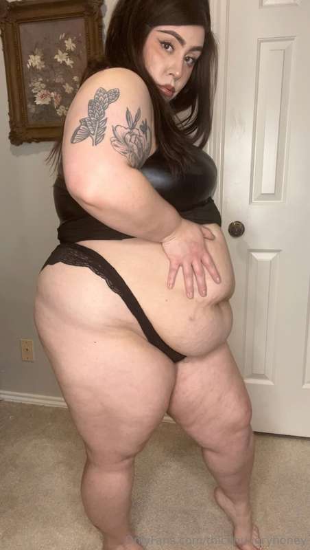 I guess I should get more skin tight dresses huh??? 7