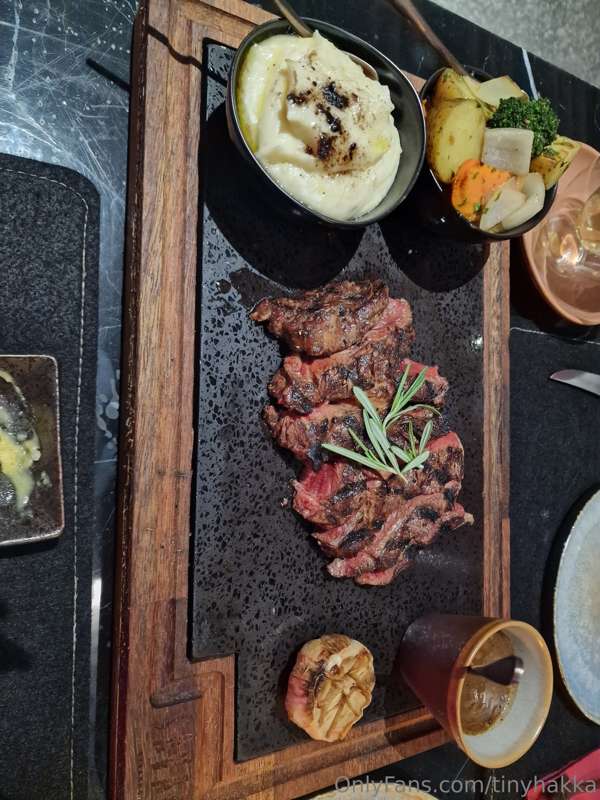 I went to eat steak today. then got fucked so if you wanna b.. 2