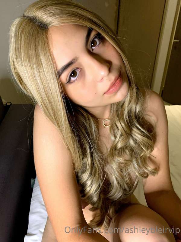 make me cum with your tongue👅💦