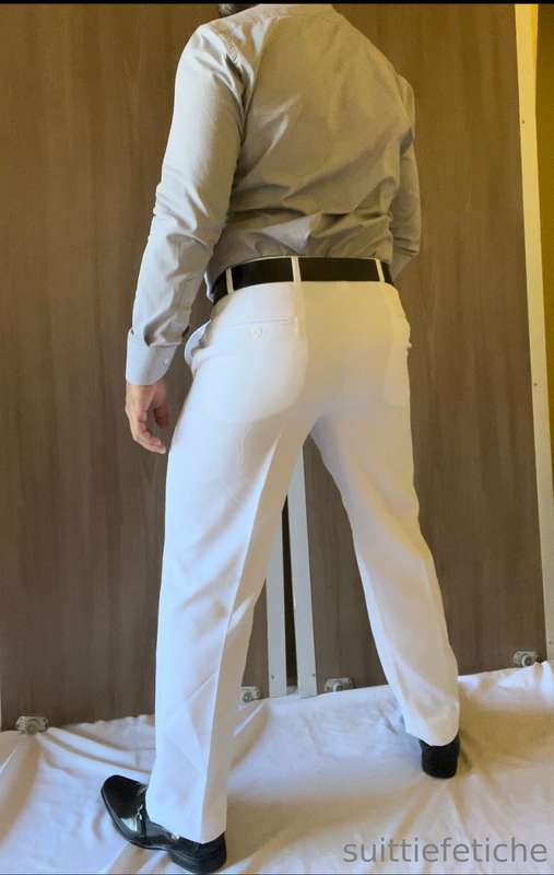 Amo calça social clara!