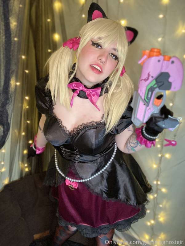 Wanna see what’s under Dva’s black cat skin? 💖🐈‍⬛ 18