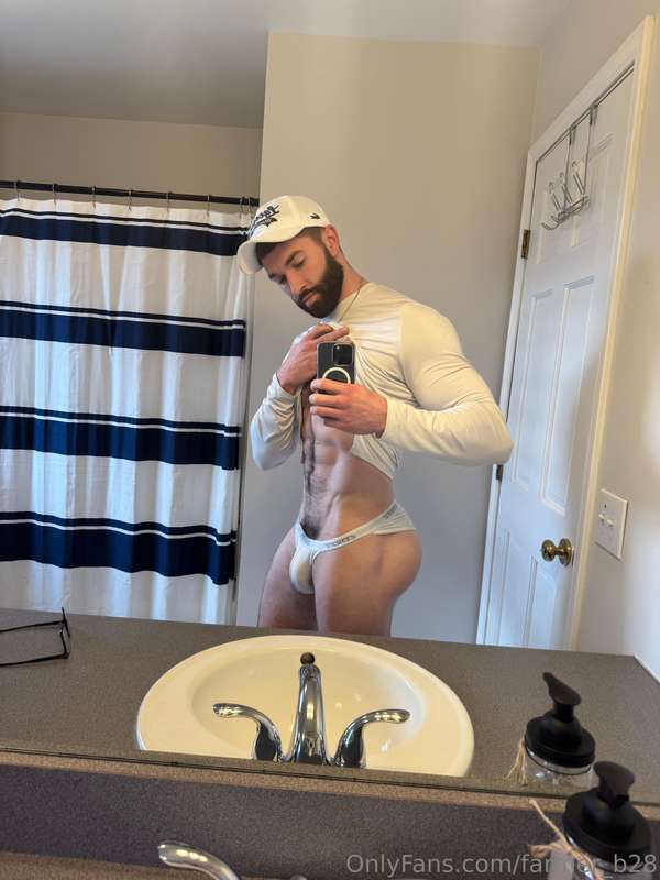 Which you starting with first on me? 🍑 or 🍆 4