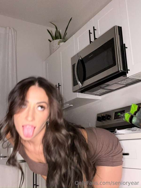 I want to feel your cum all over my face.