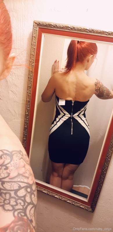 I only bought the black mini dress. Other one looks cute but.. 3