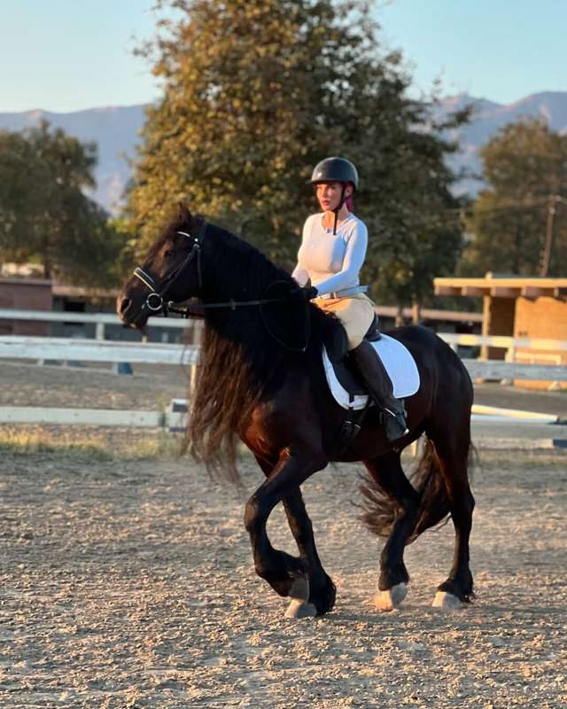 Can I ride you next? 💕