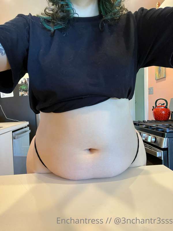 Being horny in the kitchen again 5