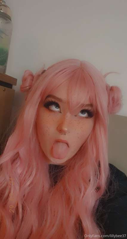 Cum on my pretty face