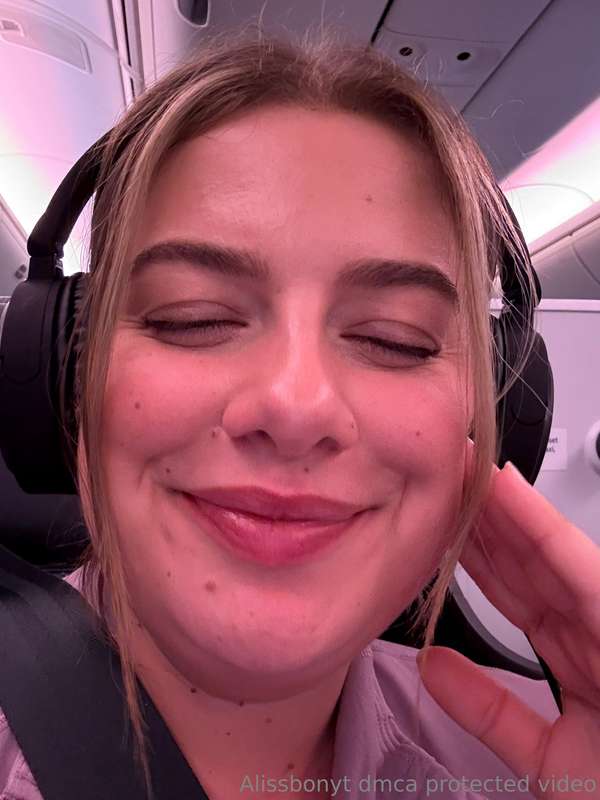 Sorry I’ve been mia! Lots of fun content filmed and my phone.. 1