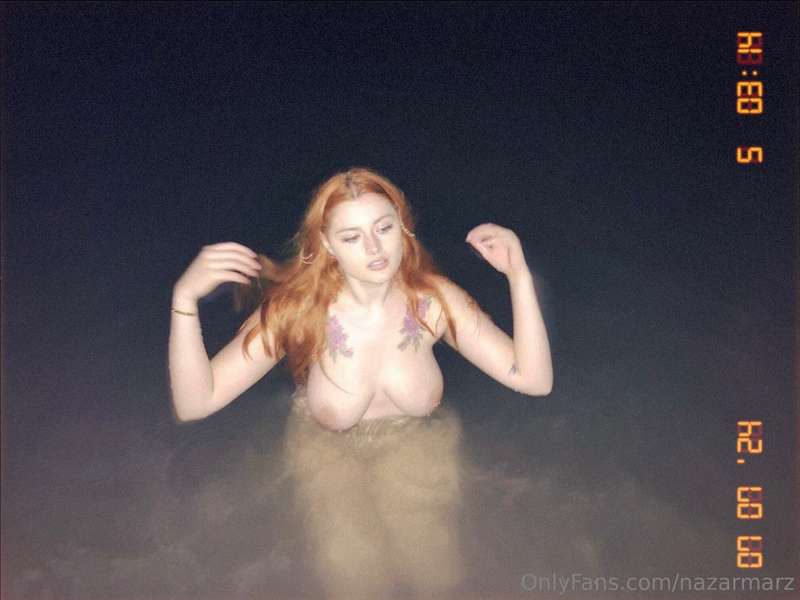 The water is warm, join me 🧜🏻‍♀️ 2