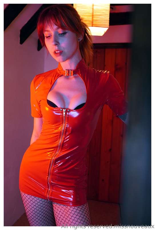 I promised you mommy vibes this month didnt I? This set is a..