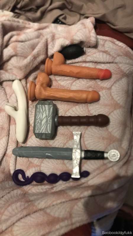 Last night was toy night!!! Dp, Anal, anal beads, and pussy ..