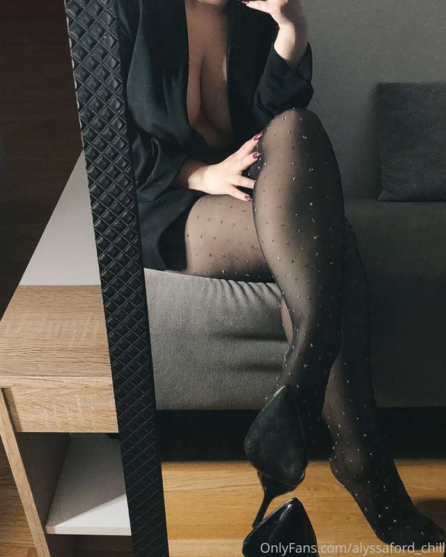 I call this set: "why are my boobs so huge?"