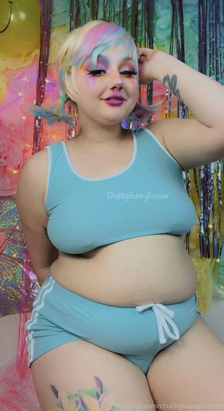 This comfy outfit hugs my curves so nicely Ehehe don't u agr.. 5