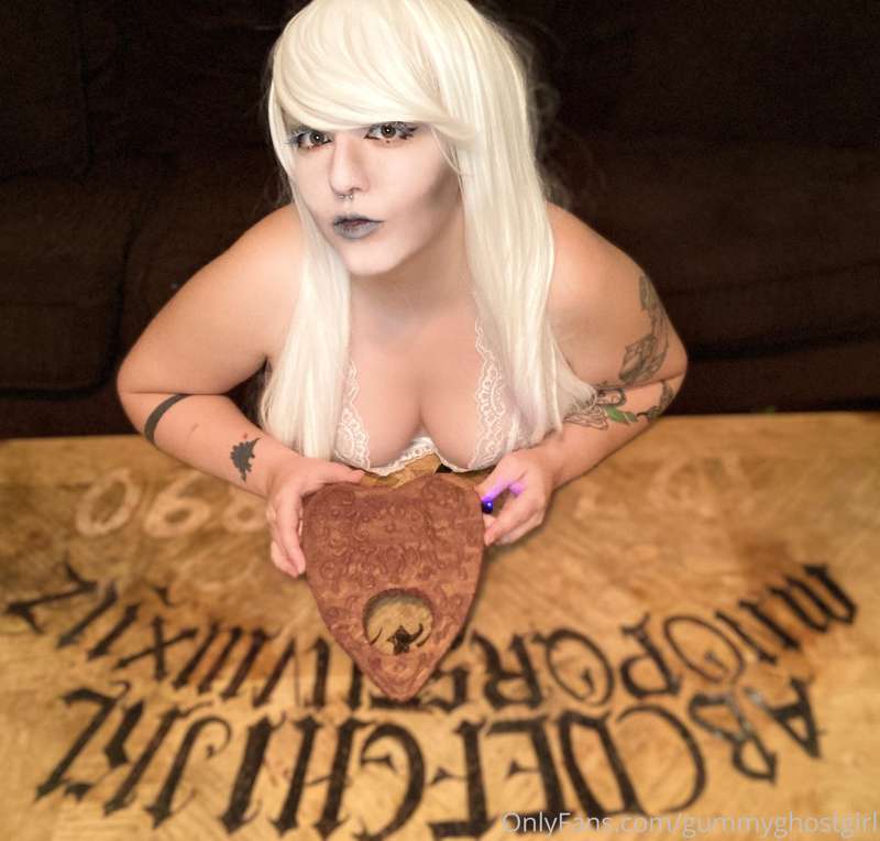 If you play with an Ouija board, a horny ghost may appear 👻 16