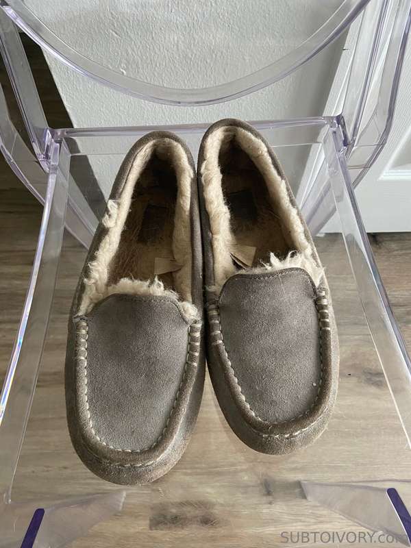 Worn shoe drop: -SHIPPING IN USA ONLY -dm me which pair you .. 20