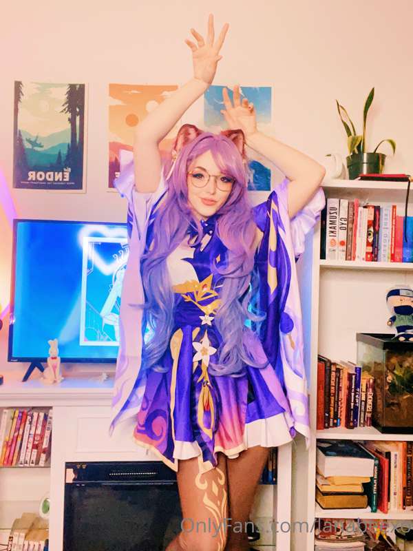 More of my Keqing cosplay from Genshin Impact! 13