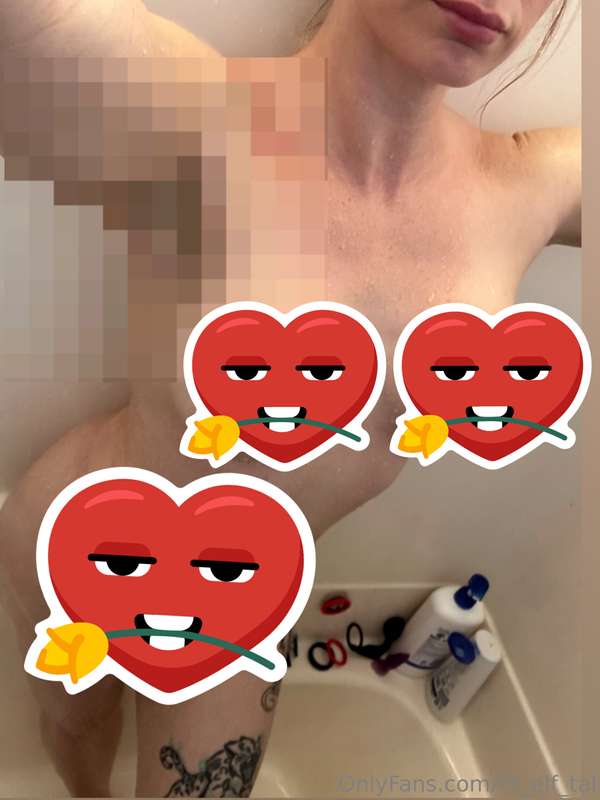 This pic 🤣 So yeah follow me on @naughtytalulah to see all m..