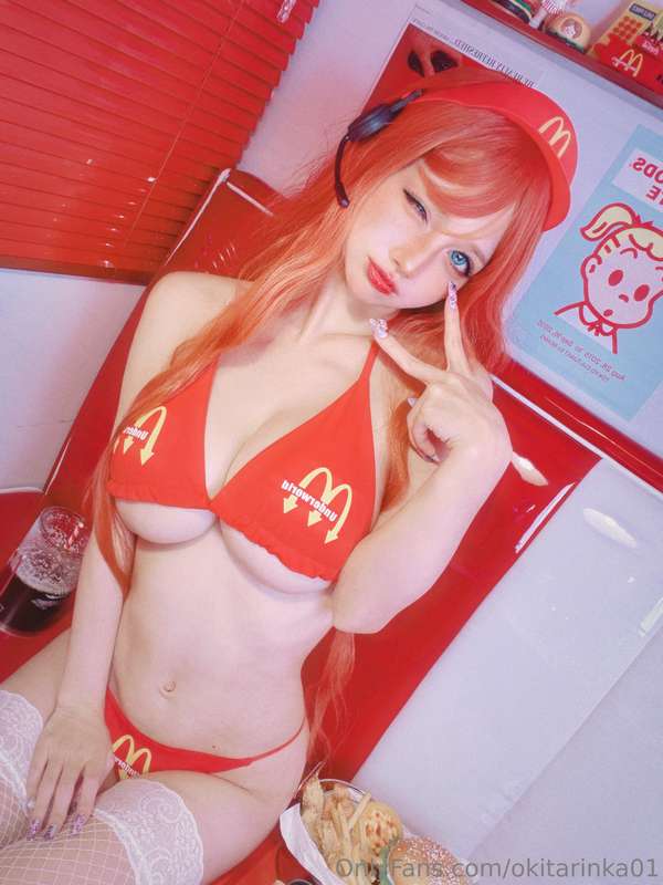 McDonald's Girl Part2 What would you like to order?😋😋😋