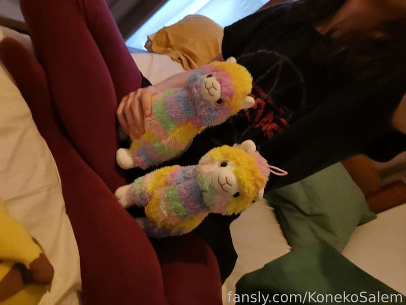 Konekosalem - Fansly - 04 Oct, 2021
