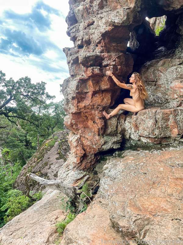Zoebytheriver - Fansly - 06 Sep, 2021 6